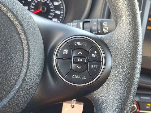 Certified 2022 Kia Soul LX w/ Technology Package image 22