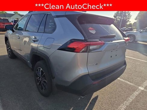 Used 2025 Toyota RAV4 XLE w/ Convenience Package AWD/4WD image 4