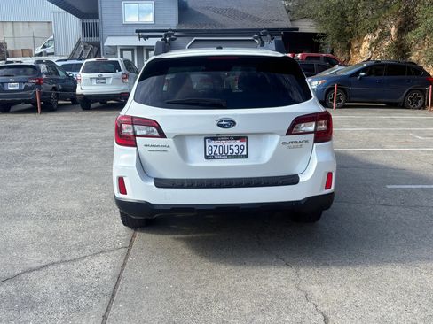 Used 2015 Subaru Outback 2.5i Limited w/ Protection Package #1 AWD/4WD image 6