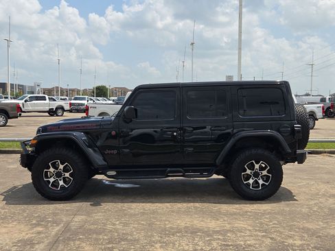 Used 2022 Jeep Wrangler Unlimited Rubicon w/ Cold Weather Group AWD/4WD image 7