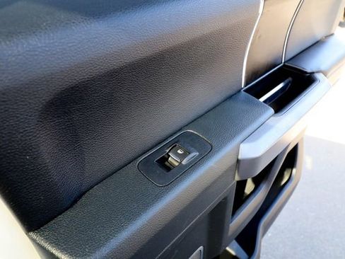 Used 2018 Ford F150 Platinum w/ Equipment Group 701A Luxury image 54