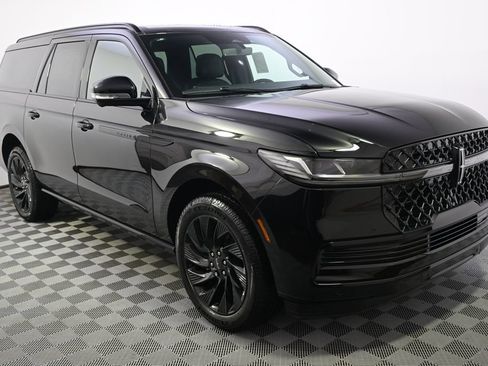 New 2027 Lincoln Navigator L Reserve w/ Jet Appearance Package AWD/4WD image 8