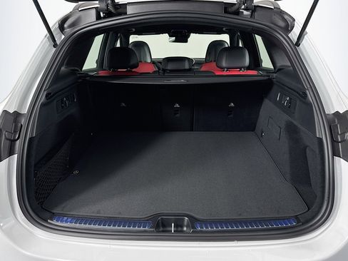 New 2025 Mercedes-Benz GLC 43 AMG 4MATIC image 22