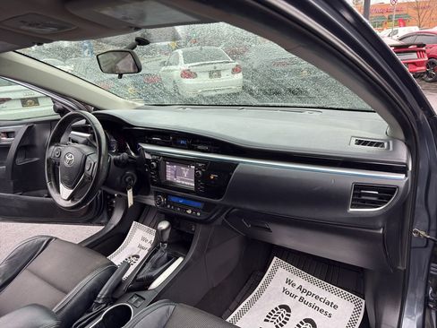 Used 2014 Toyota Corolla S image 16