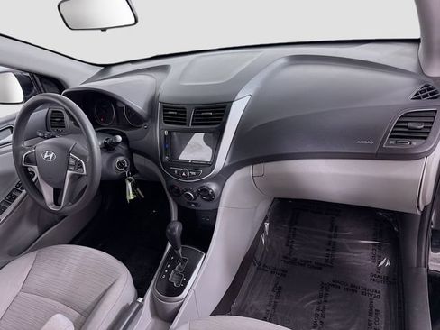 Used 2016 Hyundai Accent SE FWD image 25