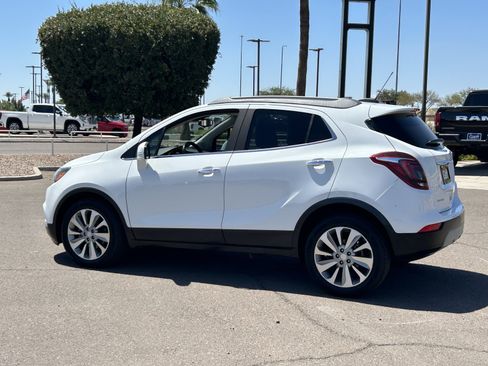Used 2017 Buick Encore Preferred FWD image 3