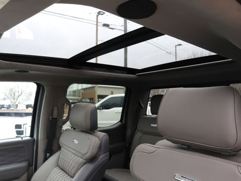 Used 2026 Ford F450 Platinum w/ Platinum Plus Package image 8