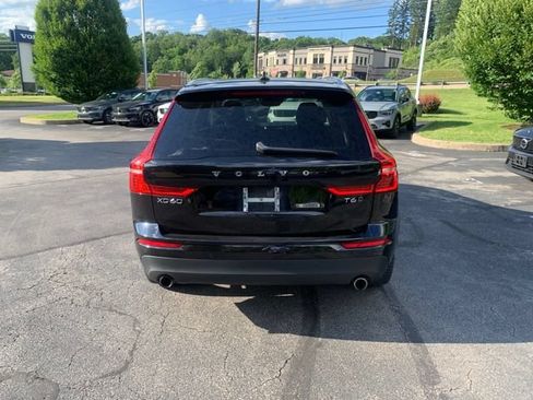 Used 2019 Volvo XC60 T6 Momentum w/ Multimedia Package AWD/4WD image 6