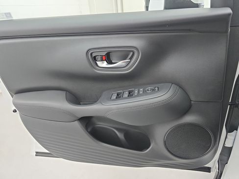 New 2026 Honda HR-V LX image 26