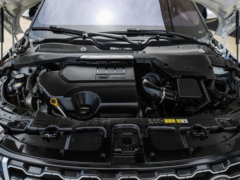 Used 2020 Land Rover Range Rover Evoque SE AWD/4WD image 53