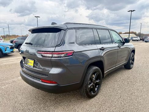 New 2025 Jeep Grand Cherokee L Altitude AWD/4WD image 4