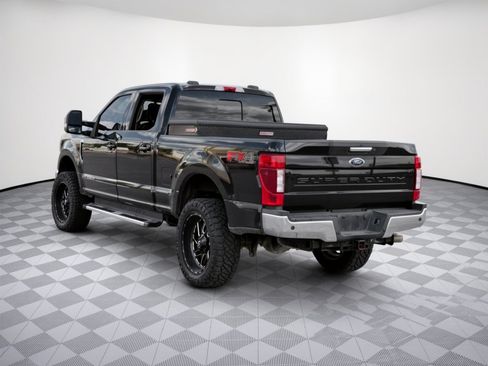 Used 2020 Ford F250 Lariat w/ Lariat Value Package AWD/4WD image 3