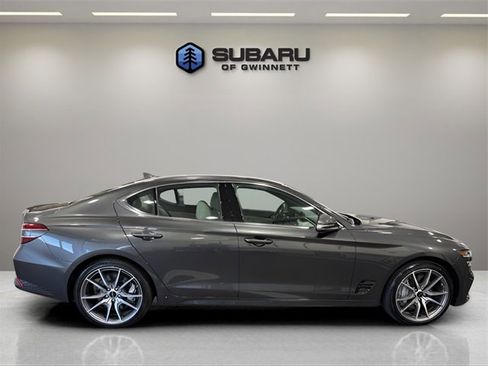 Used 2025 Genesis G70 2.5T image 6