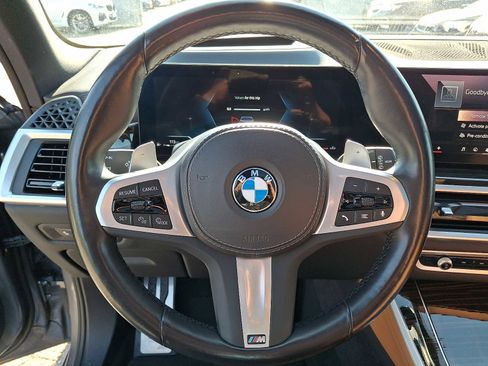Used 2024 BMW X5 xDrive40i w/ M Sport Package AWD/4WD image 21