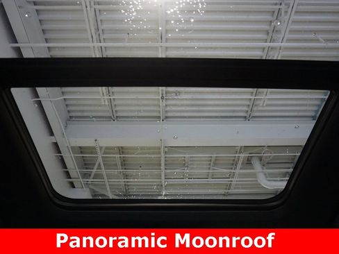 Used 2023 Chevrolet Tahoe LT image 9