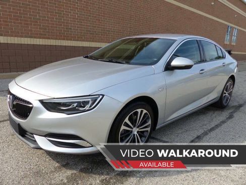 Used 2019 Buick Regal Preferred w/ Driver Confidence Package I FWD image 1