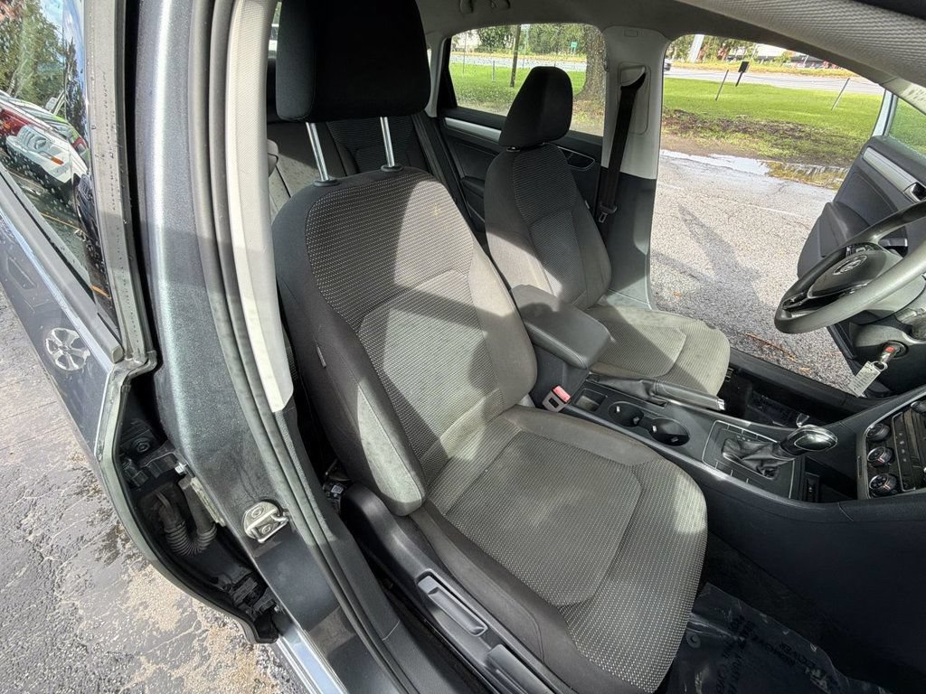 Used 2018 Volkswagen Passat 2.0T S w/ Driver Assistance Package FWD image 20