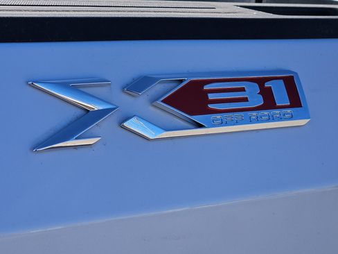 New 2026 GMC Sierra 1500 SLT w/ SLT Premium Plus Package image 10