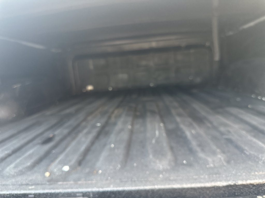 Used 2017 RAM 1500 Express AWD/4WD image 18