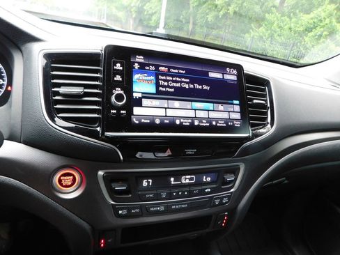 Certified 2025 Honda Ridgeline RTL image 7