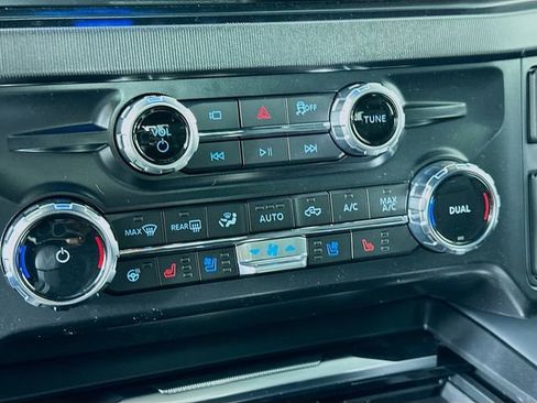 New 2026 Ford F450 Platinum w/ FX4 Off-Road Package image 16