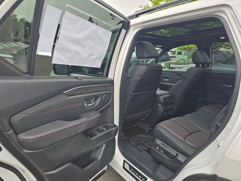 New 2026 Honda Pilot Black Edition image 18