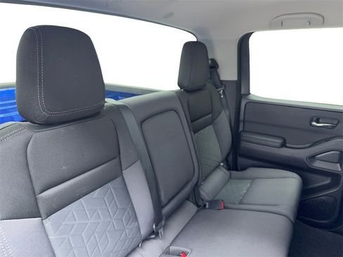 Used 2025 Nissan Frontier SV image 47