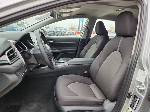 Used 2024 Toyota Camry LE image 13