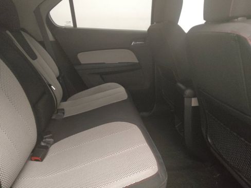 Used 2017 Chevrolet Equinox LT image 19