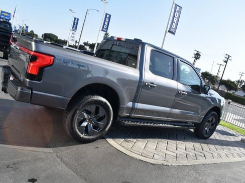 Used 2025 Ford F150 Lightning Lariat AWD/4WD image 2