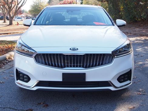 Used 2019 Kia Cadenza Technology image 2