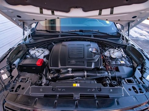 Used 2025 Land Rover Range Rover Velar Dynamic SE image 47