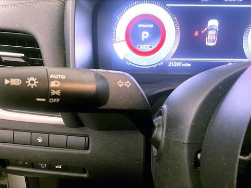 Used 2023 Nissan Rogue Platinum image 30