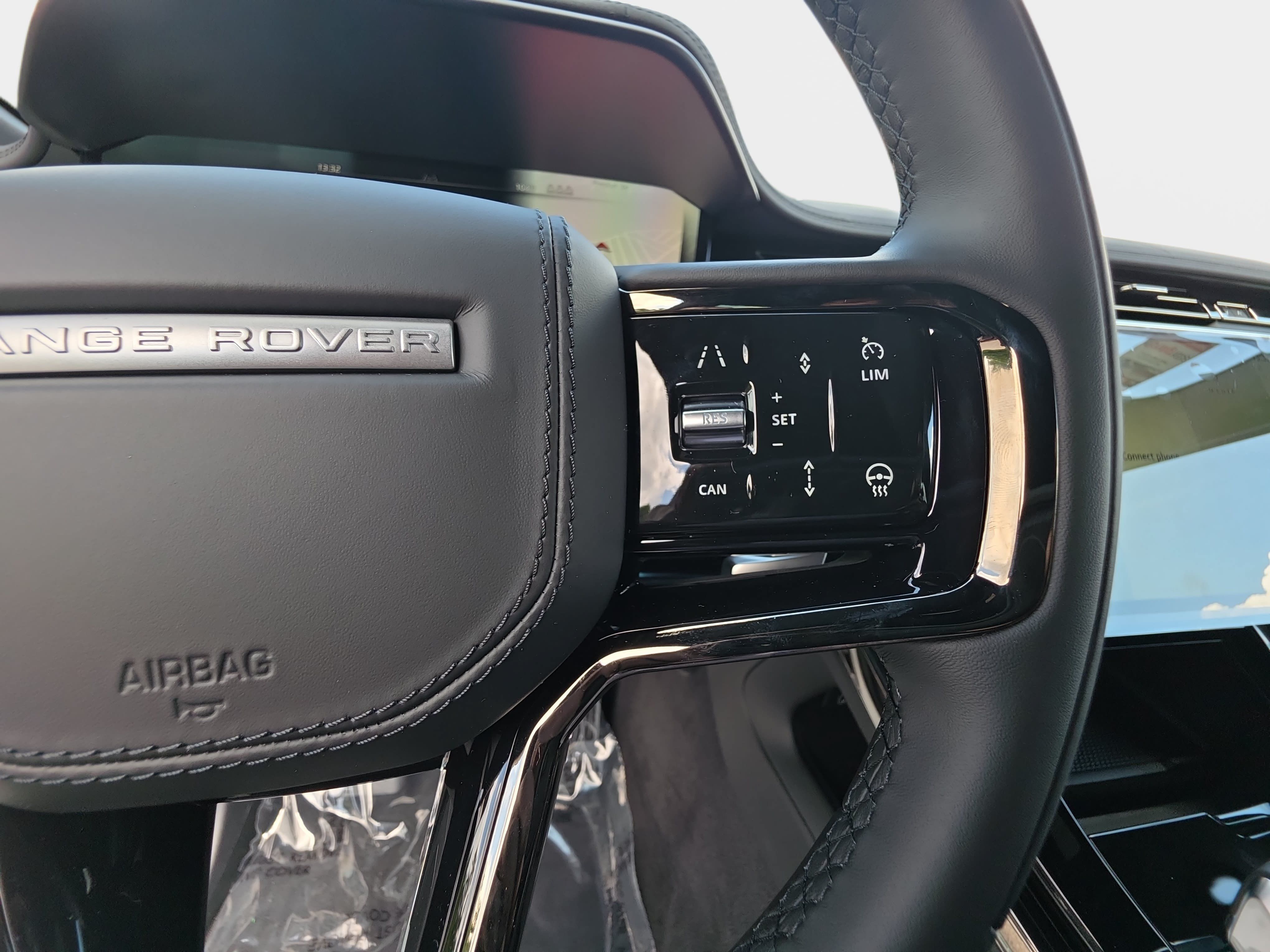 New 2026 Land Rover Range Rover Sport Dynamic SE AWD/4WD image 18