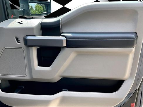 Used 2020 Ford F350 XLT w/ XLT Value Package AWD/4WD image 19