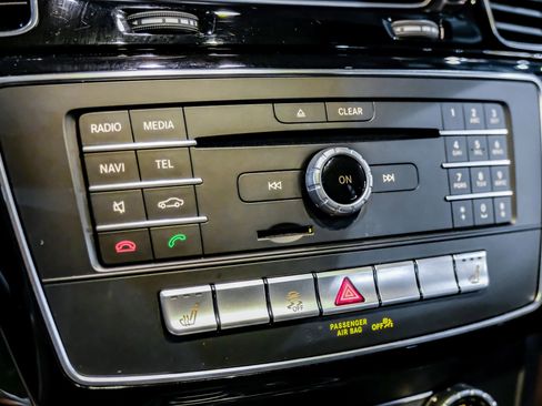 Used 2018 Mercedes-Benz GLE 350 w/ Premium 1 Package image 30