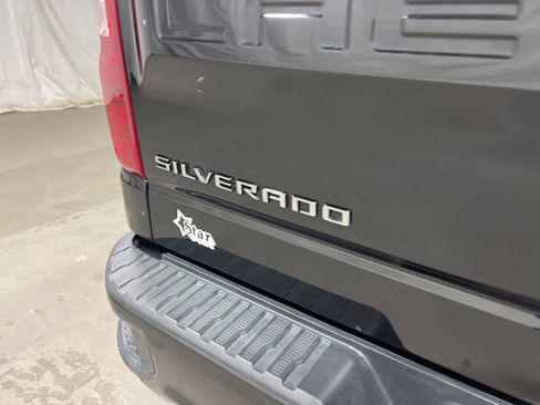 Used 2024 Chevrolet Silverado 1500 Custom Trail Boss AWD/4WD image 18