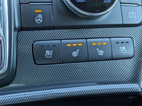 Used 2023 Hyundai Santa Fe Limited image 27