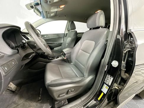 Used 2017 Hyundai Tucson SE image 16