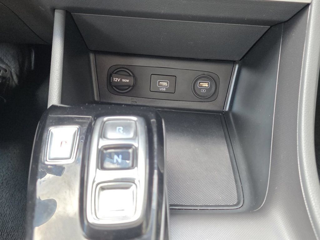 Used 2023 Hyundai Sonata SE FWD image 15