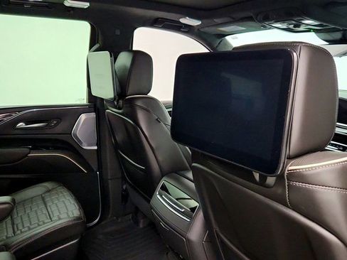 Used 2023 Cadillac Escalade V image 25