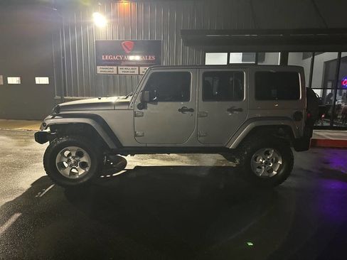 Used 2014 Jeep Wrangler Unlimited Sahara w/ Dual Top Group image 2