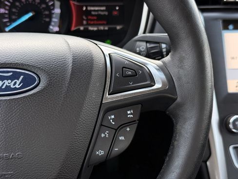 Used 2018 Ford Fusion SE w/ Equipment Group 602A FWD image 26