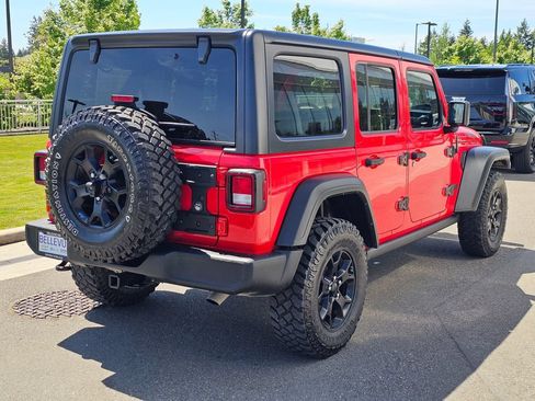 Used 2022 Jeep Wrangler Unlimited Sport AWD/4WD image 5