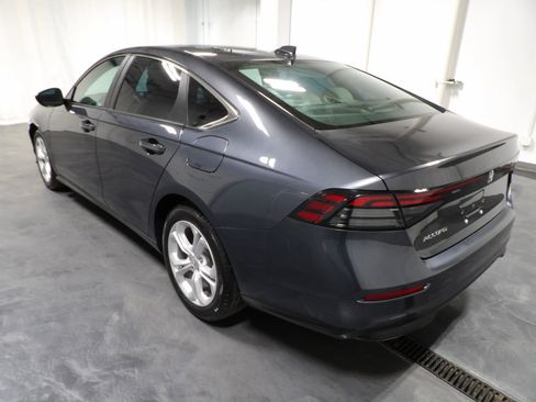 Used 2025 Honda Accord LX image 8