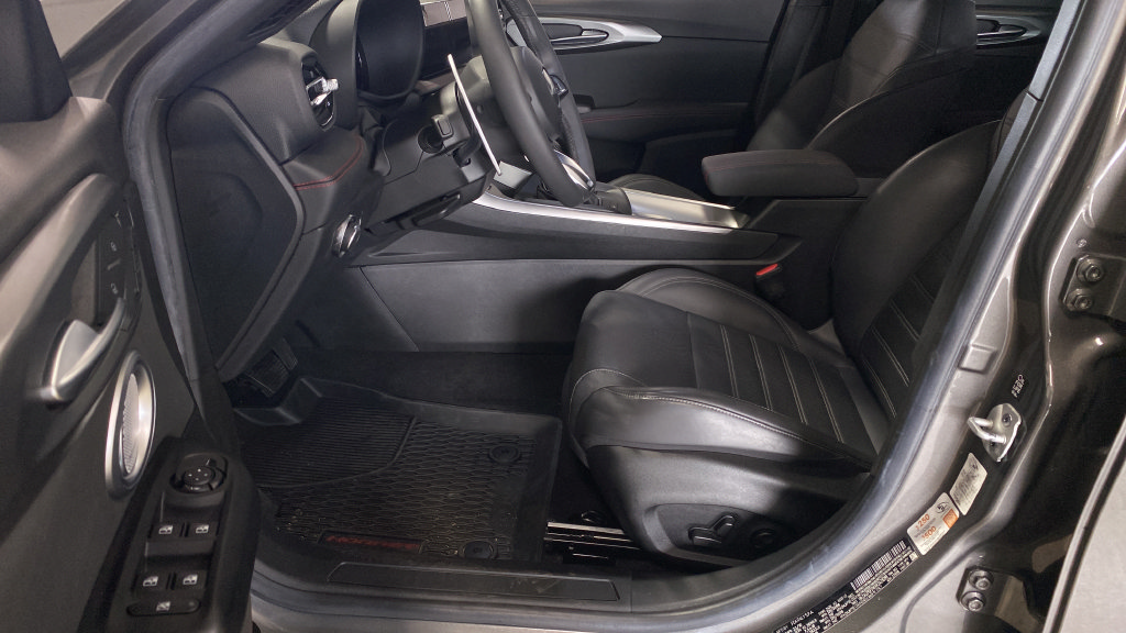Used 2024 Dodge Hornet R/T Plus w/ R/T Blacktop Package AWD/4WD image 9