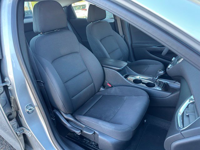 Used 2020 Chevrolet Malibu LT FWD image 12