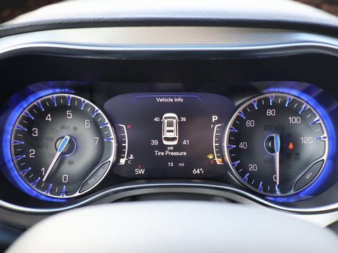 New 2026 Chrysler Pacifica Pinnacle image 29