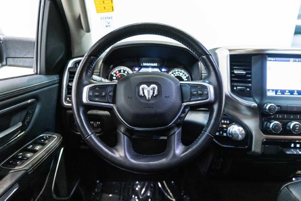 Used 2022 RAM 1500 Laramie AWD/4WD image 17