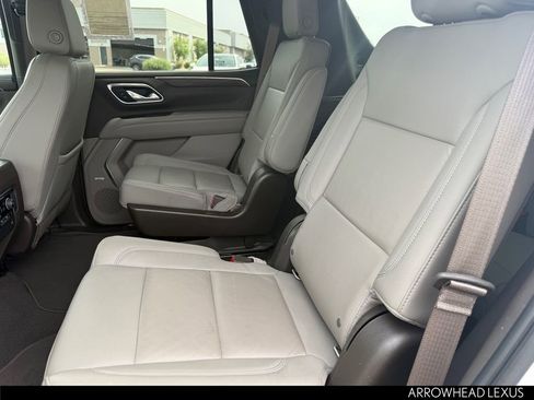 Used 2021 Chevrolet Tahoe LT w/ Luxury Package RWD image 27
